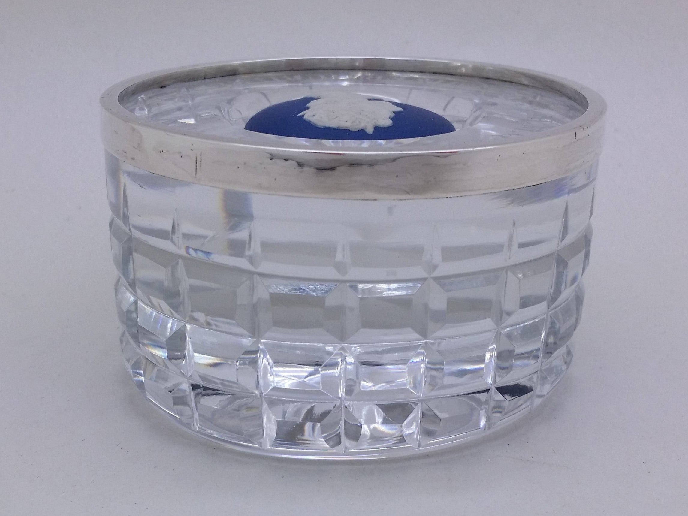 Elizabeth II 1977 Sterling Silver, Glass & Wedgwood Paperweight, London