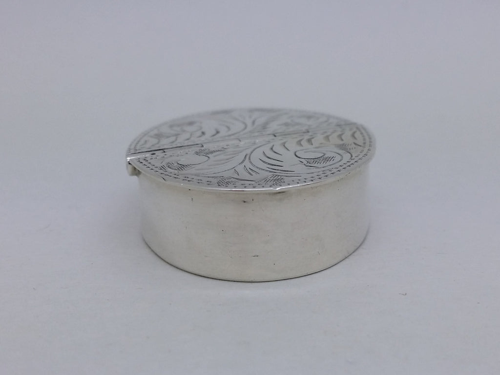 Elizabeth II 1991 Sterling Silver Double Hinged Oval Pill Box, London