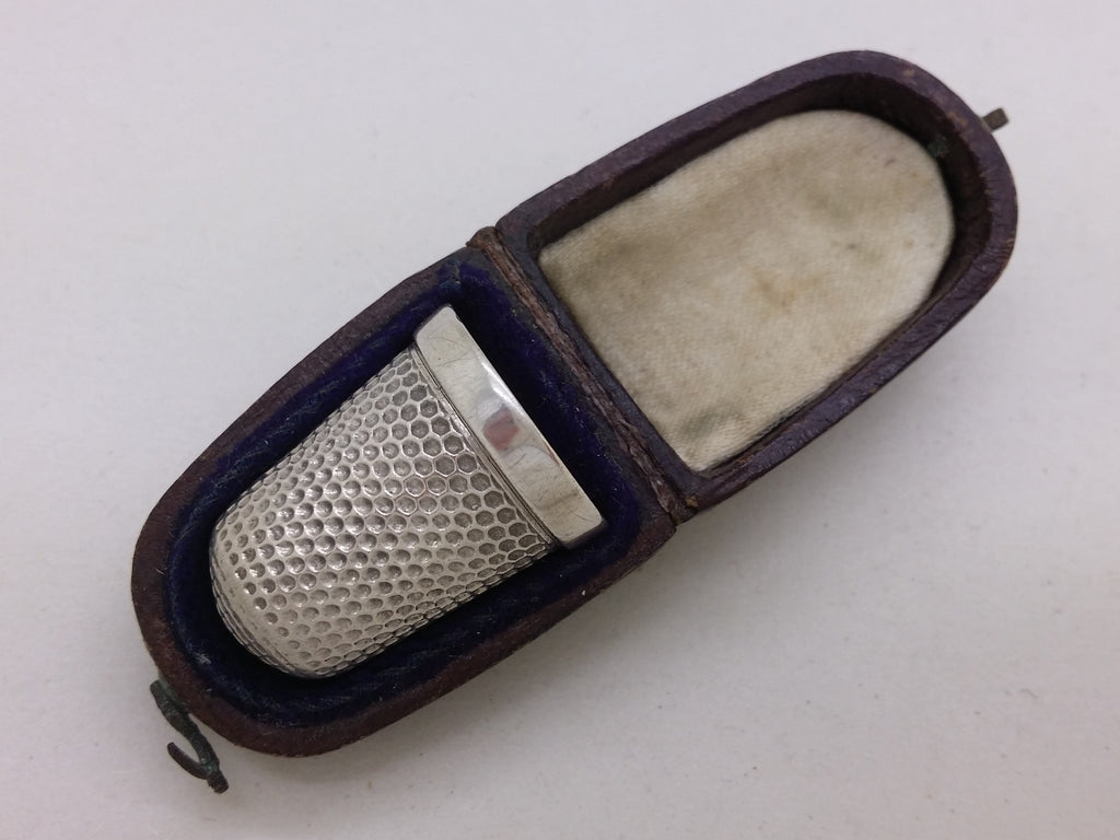 Edwardian 1905 Cased Sterling Silver Dimple Thimble, Chester