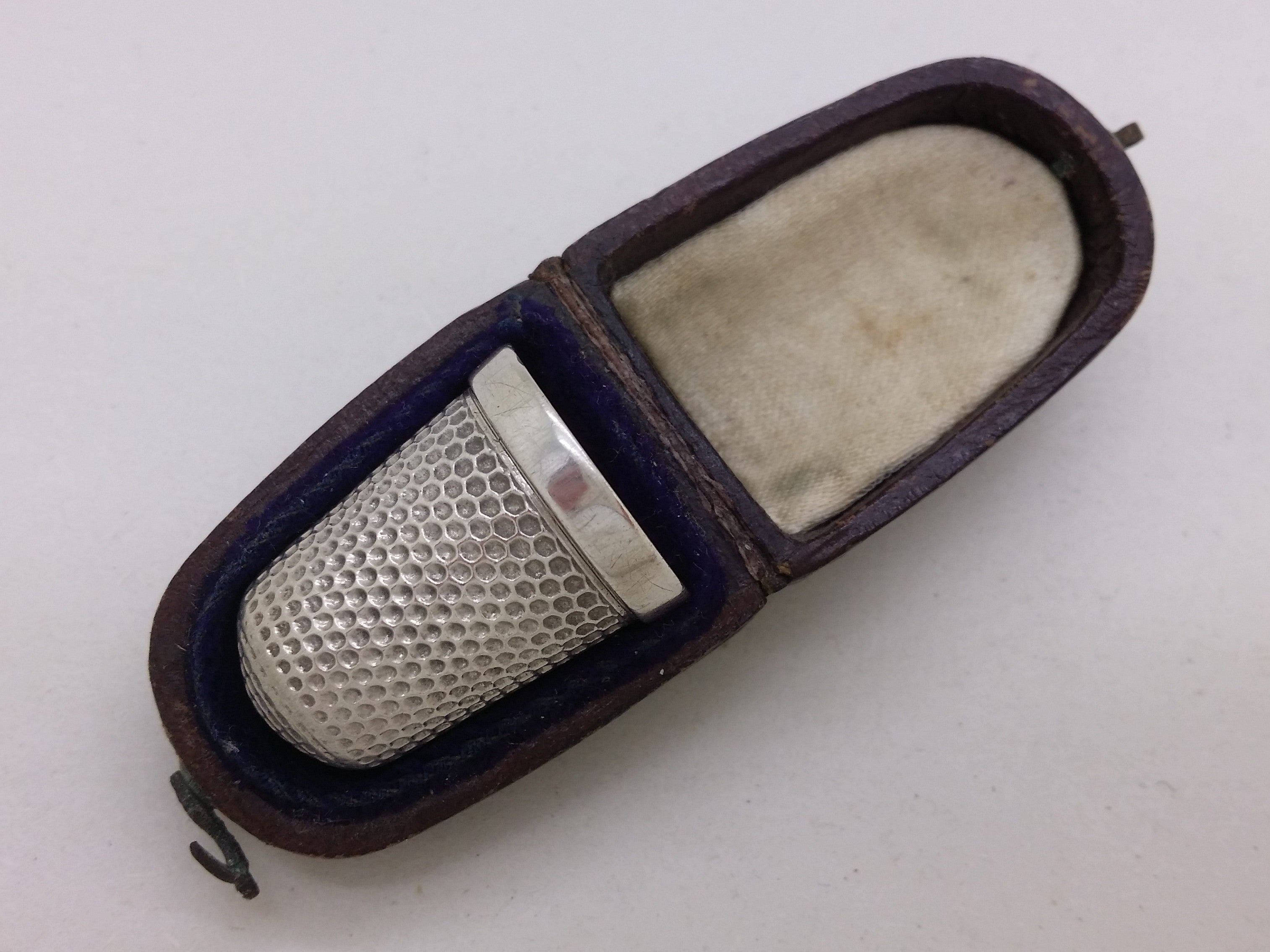 Edwardian 1905 Cased Sterling Silver Dimple Thimble, Chester