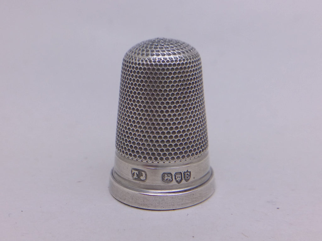 Victorian 1880 sterling silver dimple thimble, London by Johnson, Sons & Edmunds