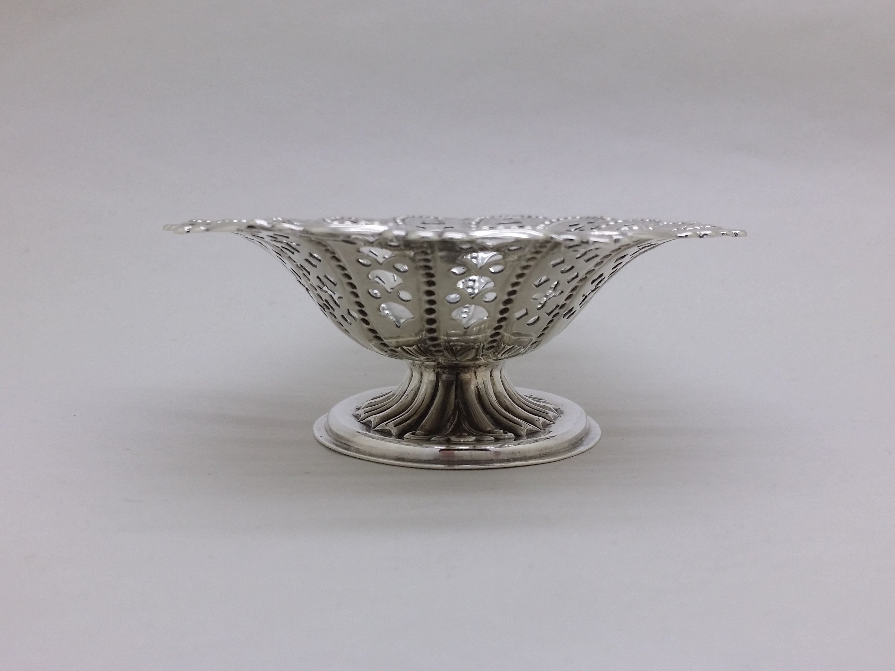 Victorian 1894 Sterling Silver Pierced Pedestal Bonbon Dish, Sheffield