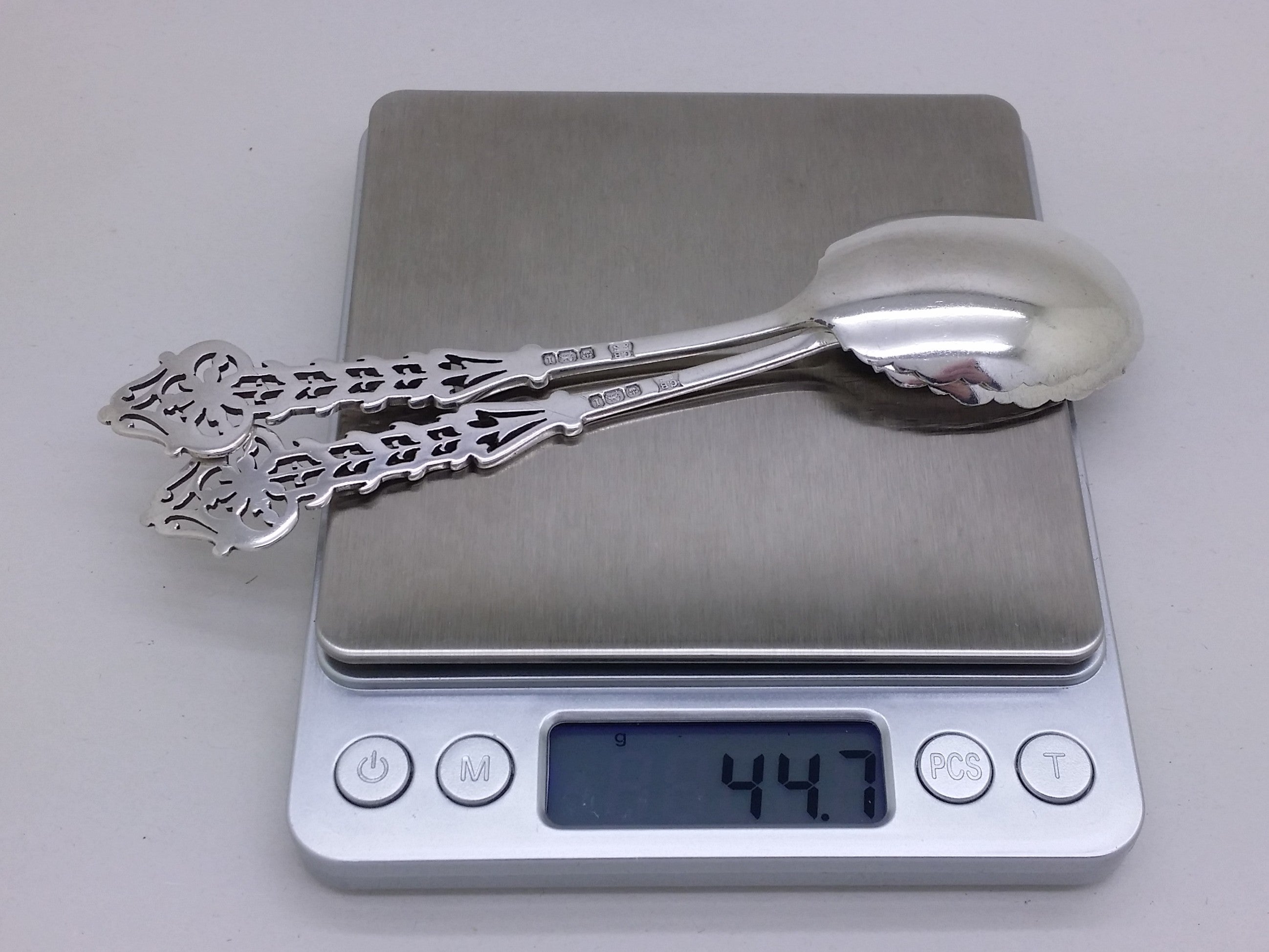 Edwardian 1903 Cased Pair of Sterling Silver Sunflower Jam Spoons, Sheffield