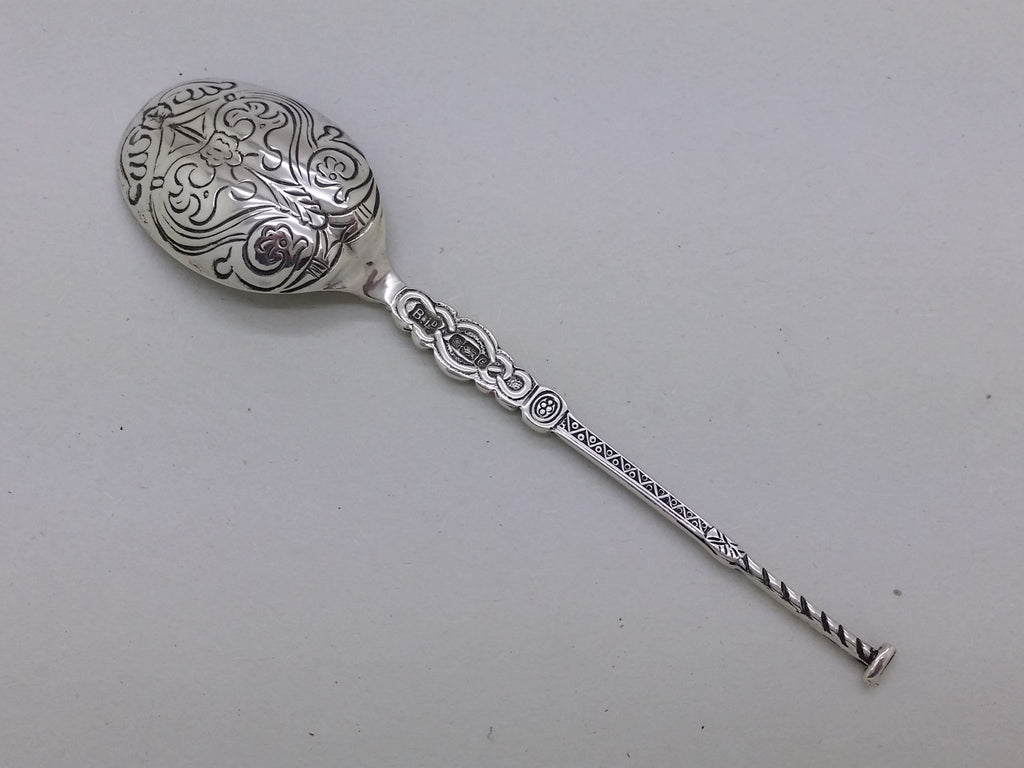Elizabeth II 1977 Cased Sterling Silver Jubilee Anointing Spoon, Sheffield