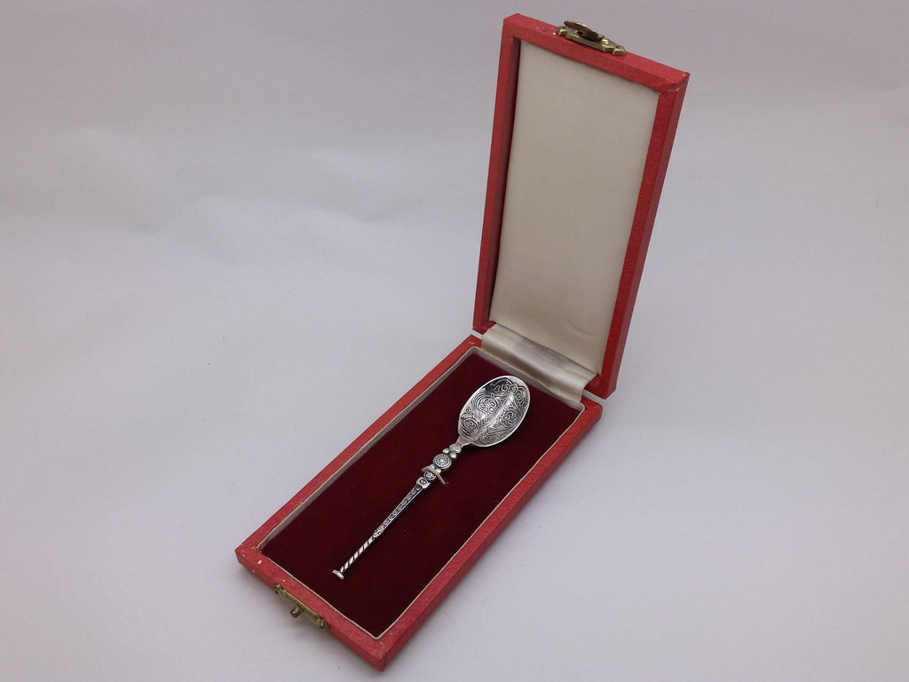 Elizabeth II 1977 Cased Sterling Silver Jubilee Anointing Spoon, Sheffield
