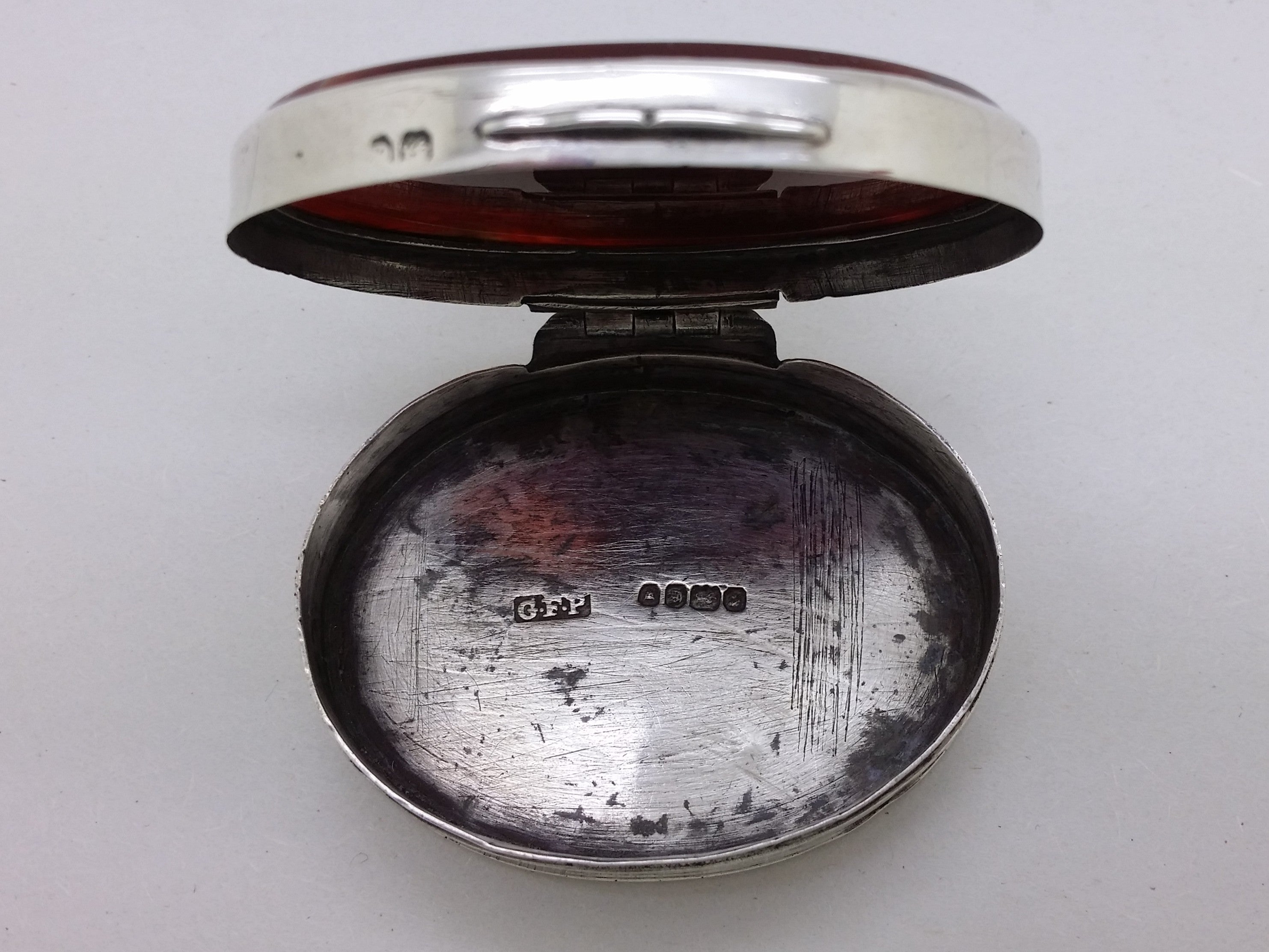 Early Victorian 1840 Sterling Silver & Agate Oval Snuff Box, London