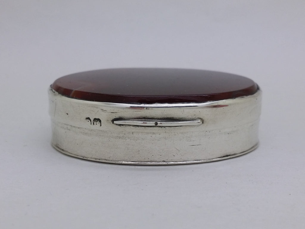 Early Victorian 1840 Sterling Silver & Agate Oval Snuff Box, London