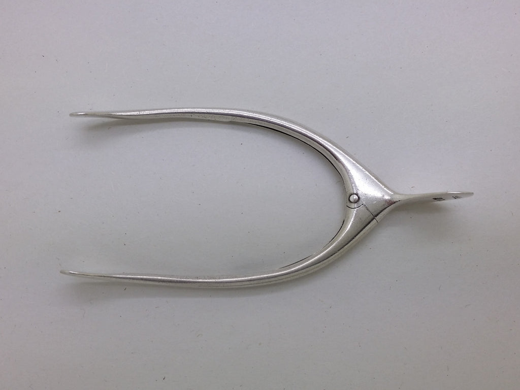 Edwardian 1901 Sterling Silver Wishbone Sugar Tongs, London