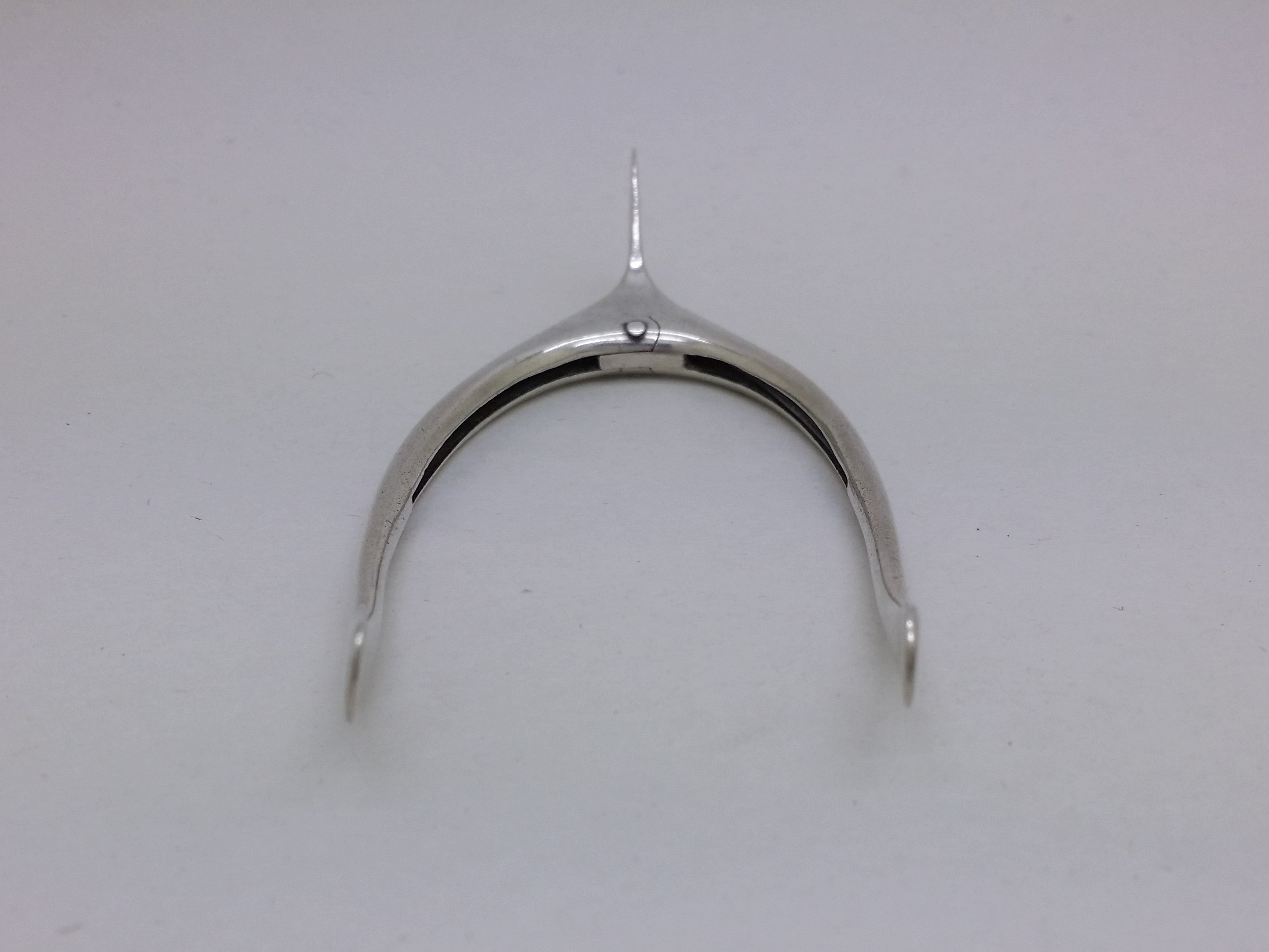 Edwardian 1901 Sterling Silver Wishbone Sugar Tongs, London