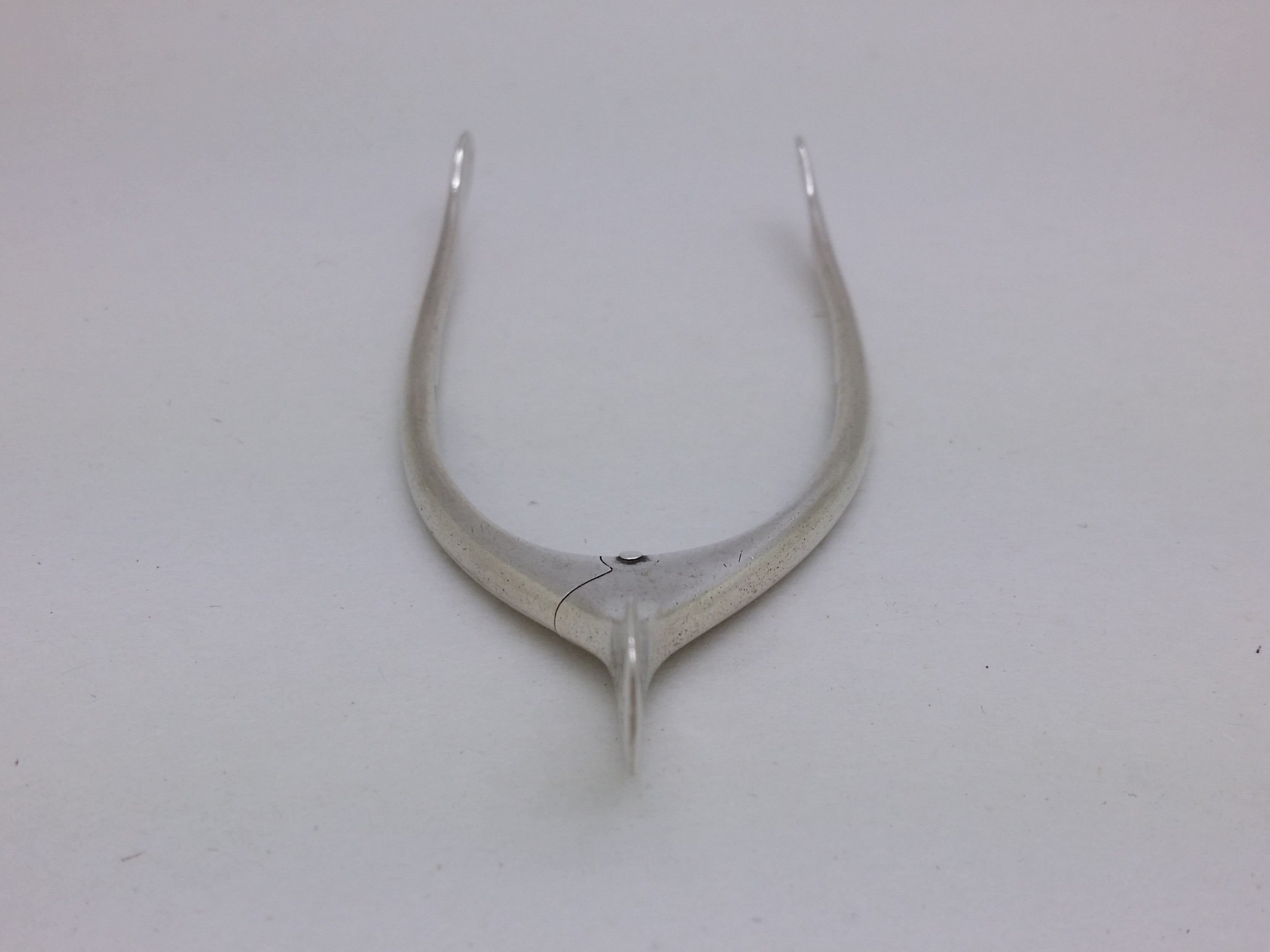 Edwardian 1901 Sterling Silver Wishbone Sugar Tongs, London