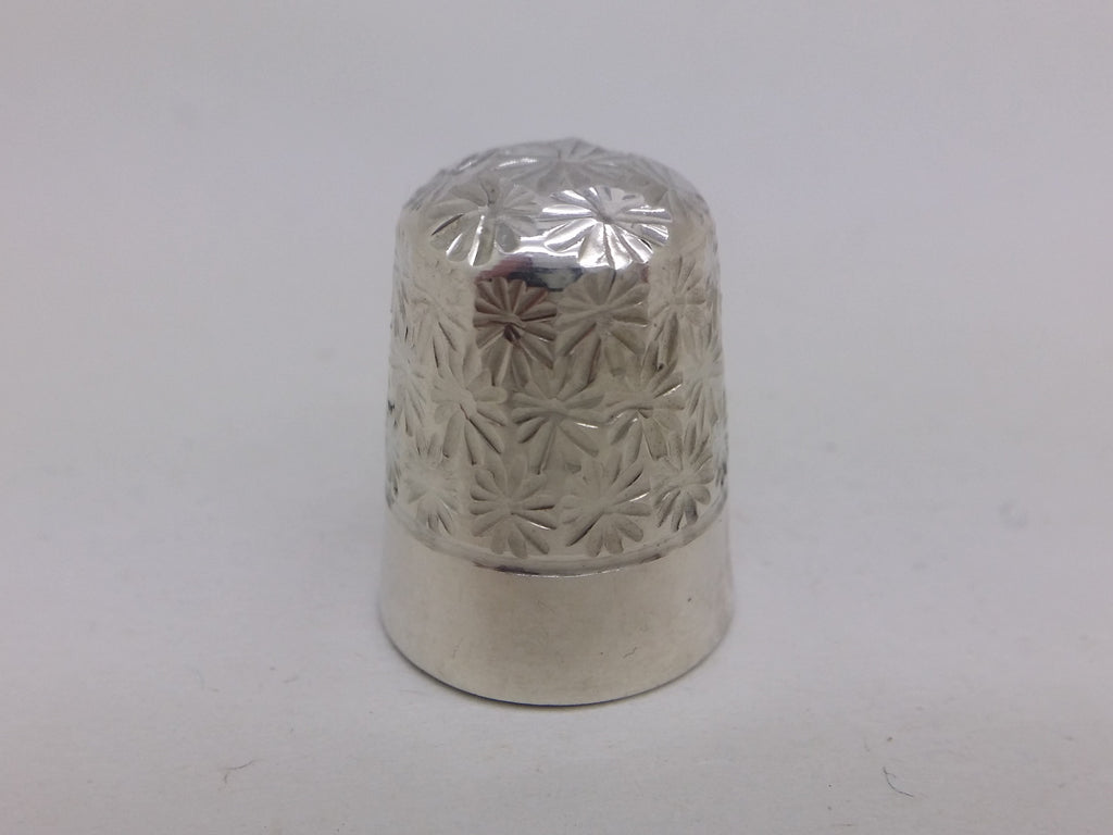 Elizabeth II 1978 Sterling Silver Daisy Thimble, Sheffield