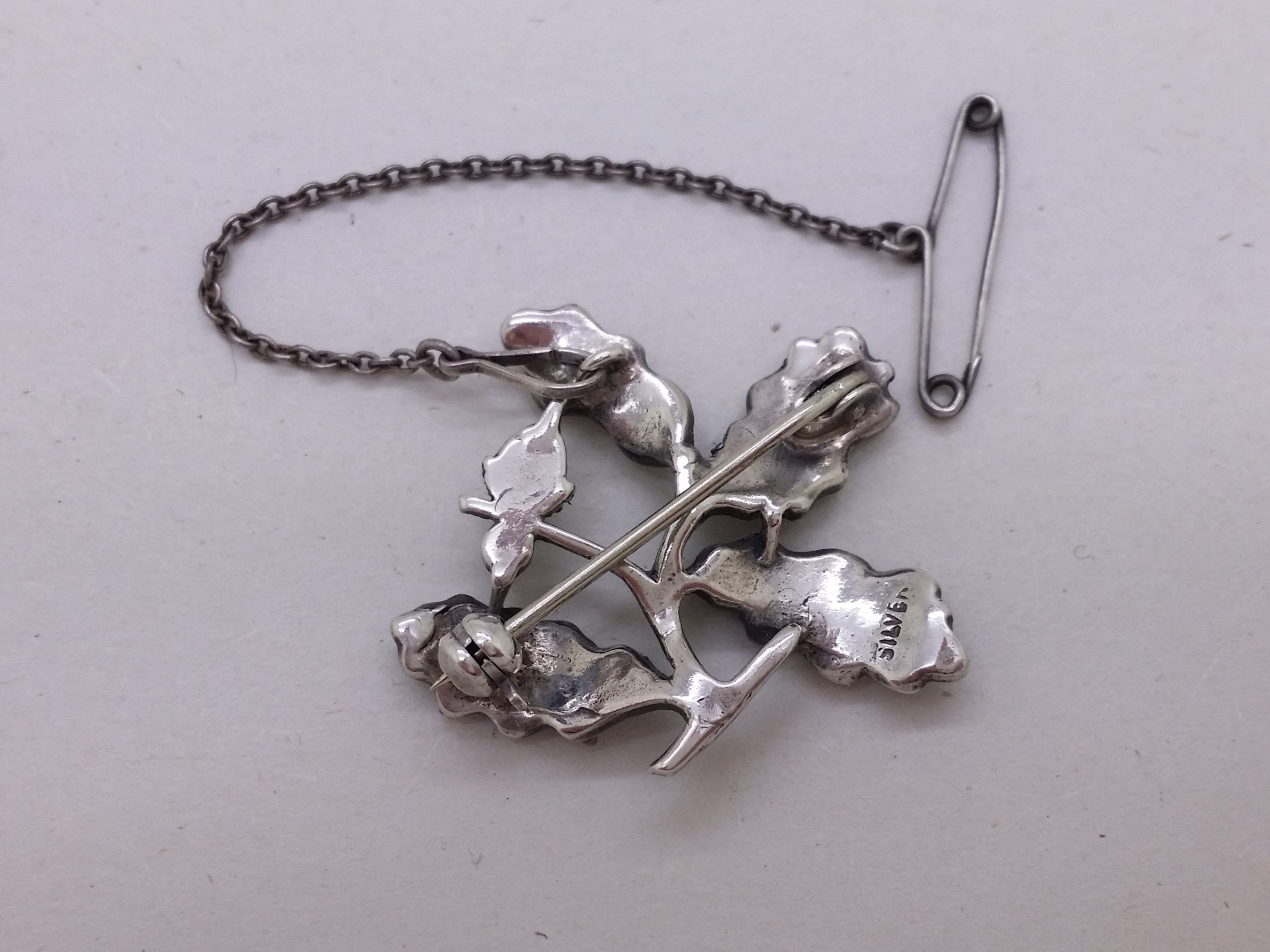 Vintage 1940's Sterling Silver Acorn & Oak Leaves National Trust Brooch